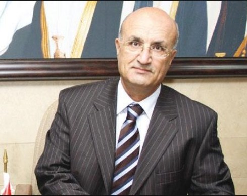 عويس يتفقد الواقع المائي في البترا