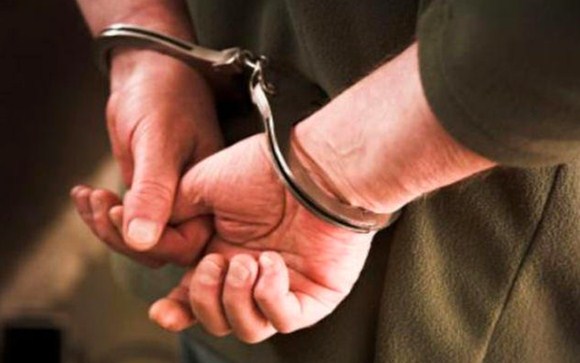 القبض على شخص ارتكب 1633 1636