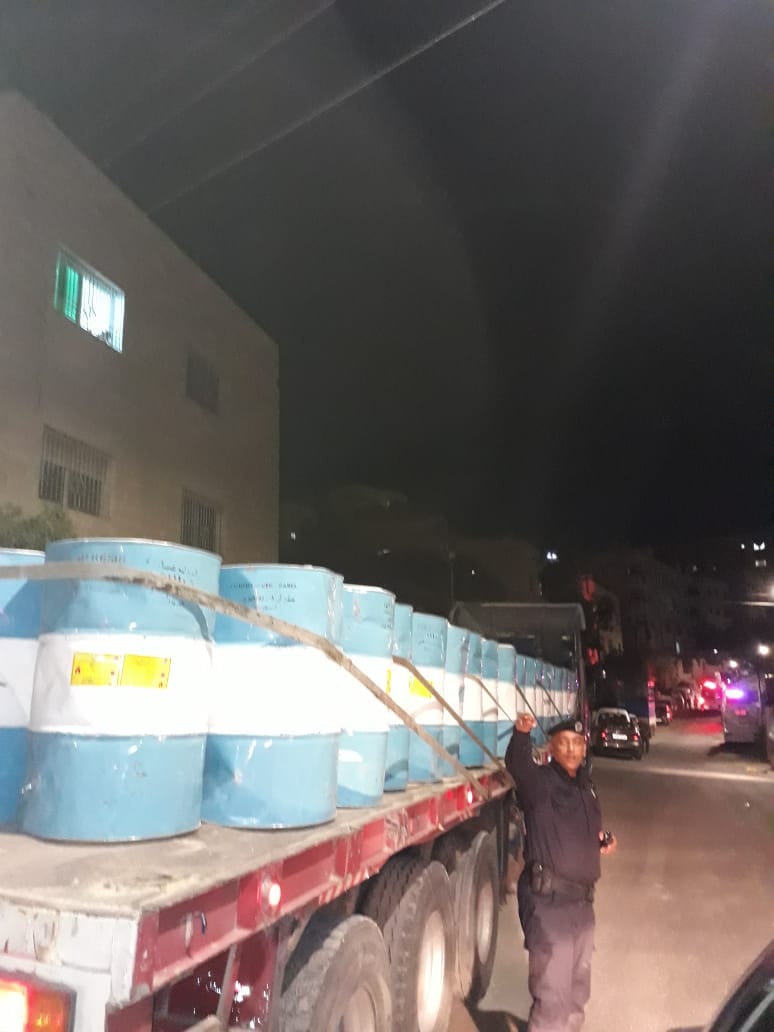 ضبط (96) برميلا تحتوي على مواد