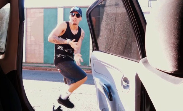 مخالفتان بـ 100 دينار وحجز المركبة