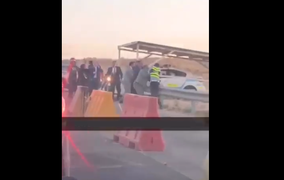 القبض على شخصين اعتديا على رقيب