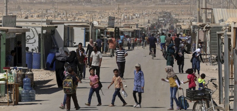 لاجئو «الزعتري».. 3 عقبات على طريق