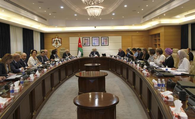 الحكومة تناقش إعادة هيكلة الجهاز الحكومي