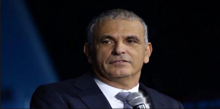 بالفيديو.. وزير إسرائيلي يخوض تحدي الـ”كيكي”