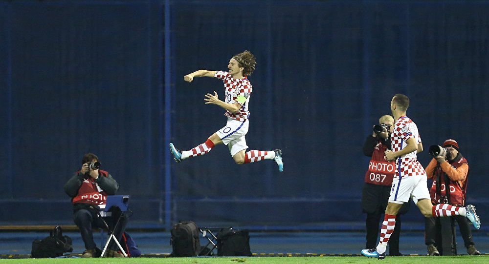 مفاجأة.. .مودريتش يستعد للحاق برونالدو للدوري