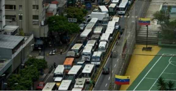 تظاهرة لسائقي الشاحنات في اليوم الأول