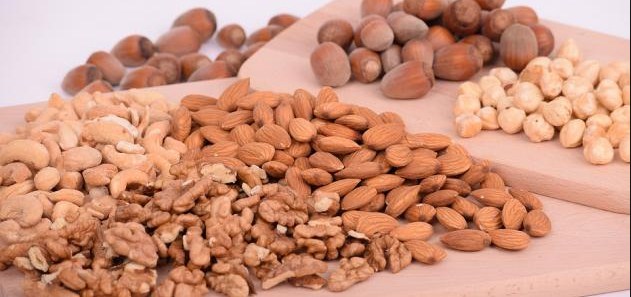 الهند ترفع التعريفات الجمركية على الجوز