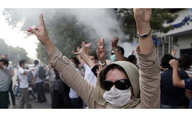 احتجاجات في مدن إيرانية مع اقتراب