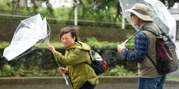 اليابان تتأهب لإعصار قوي يتجه صوب