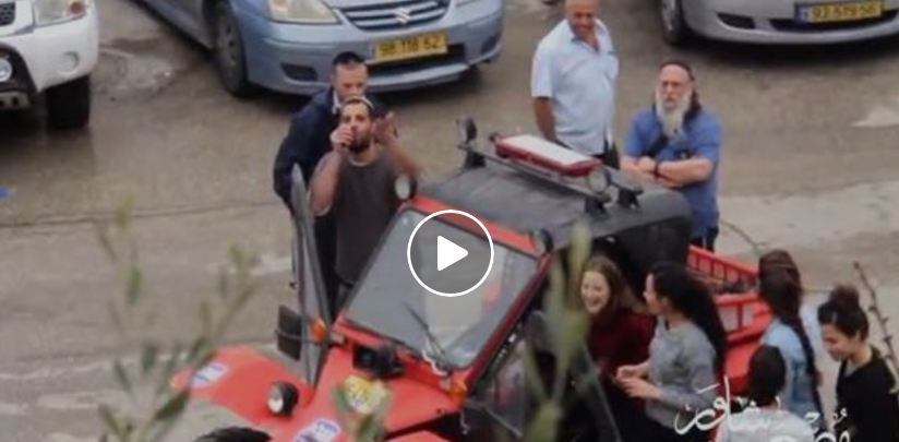 مستوطن إسرائيلي للفلسطينيين في الخليل: “وينهم