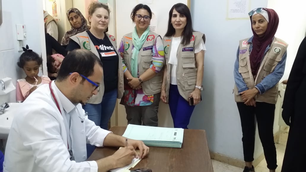 ايام طبية مجانية للاجئين السوريين والمواطنين