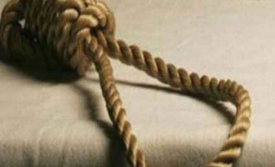 طفل سوري يشنق نفسه بحبل في