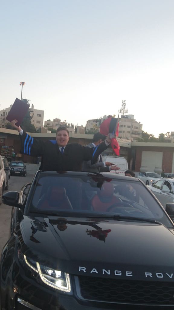 ابراهيم ولين باسل الطراونه يهنئان سعيد