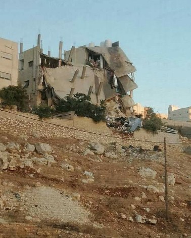 عملية المداهمة في السلط تدخل مرحلة