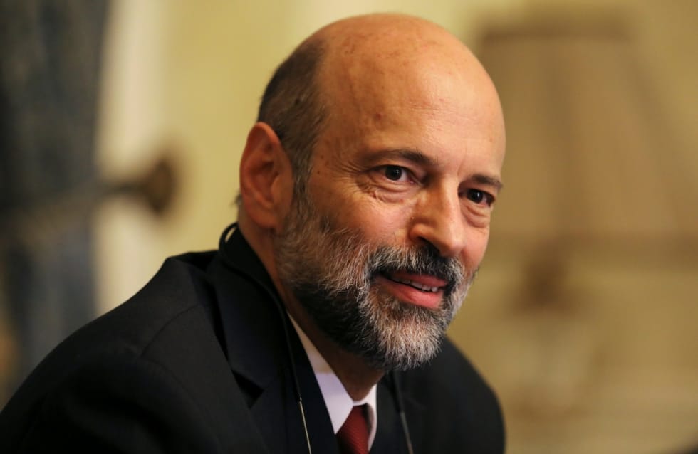 مصادر: رئيس الوزراء عمر الرزاز لم