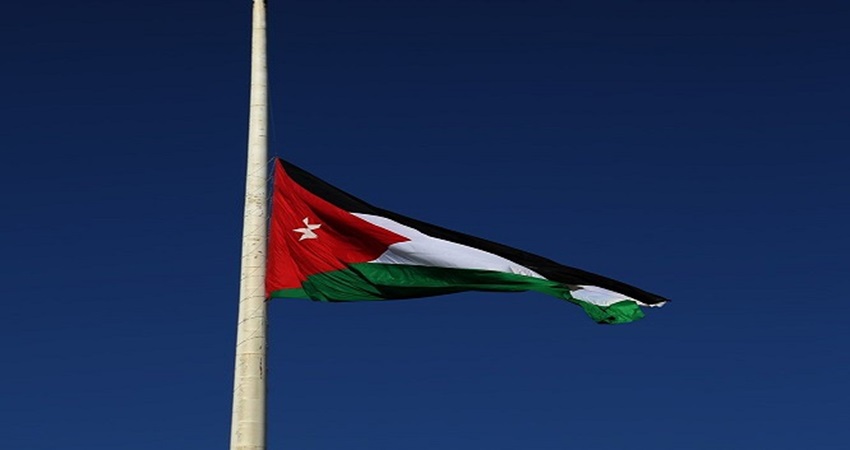 الديوان الملكي ينكس علم السارية