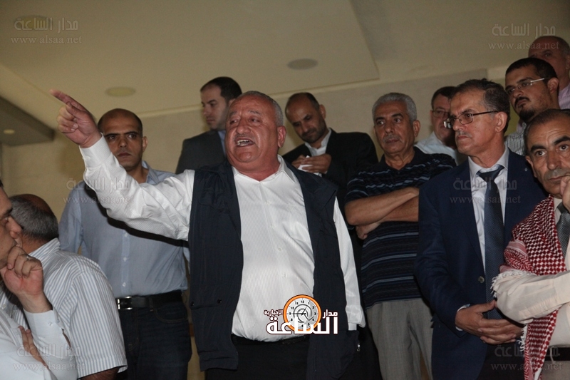 إضاءة شموع ووقفة تضامن مع الجيش