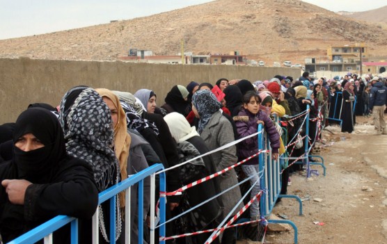 دفعة جديدة من النازحين السوريين تغادر