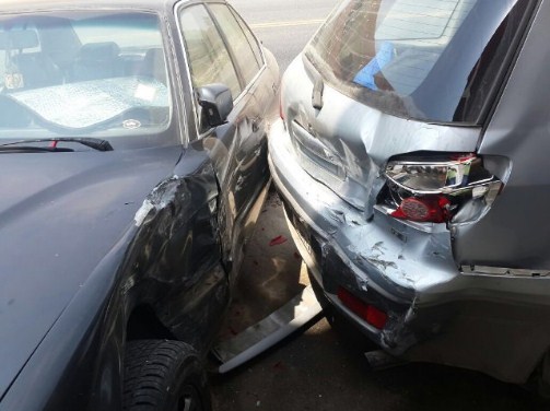 13 اصابة بحادث تصادم على «الصحراوي»