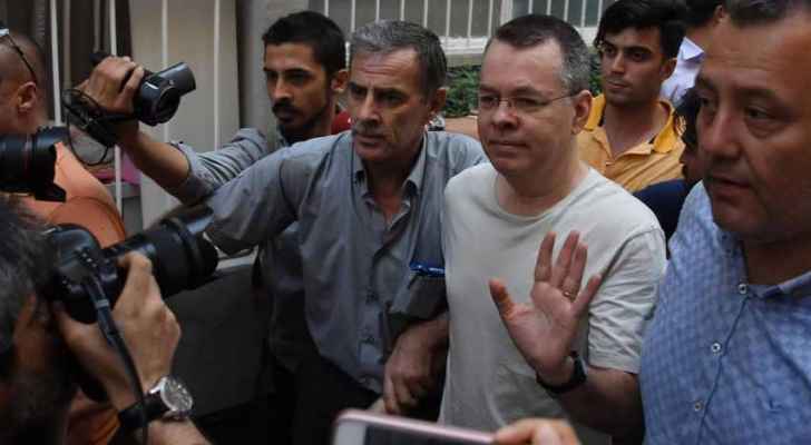 محكمة تركية ترفض الإفراج عن القس