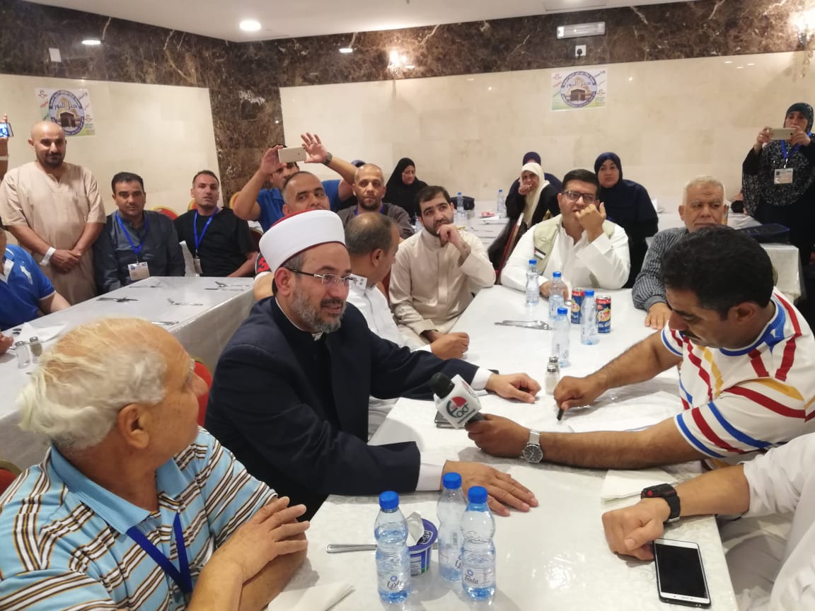 وزير الأوقاف يتفقد الحجاج الأردنيين وحجاج