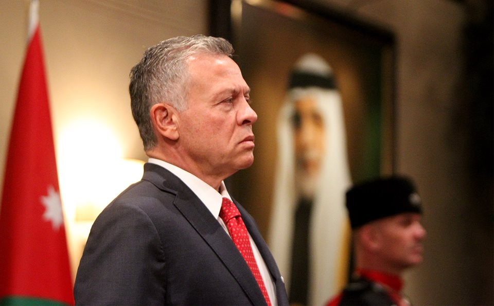 يا وطن اشر وتبشر ما عليك