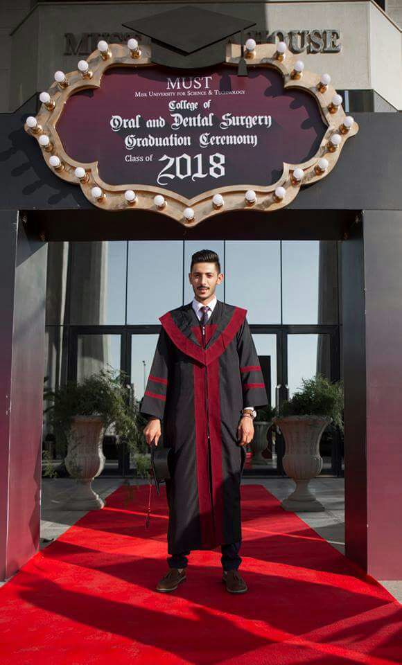 بشار الفرجات يحصل على درجة البكالوريوس