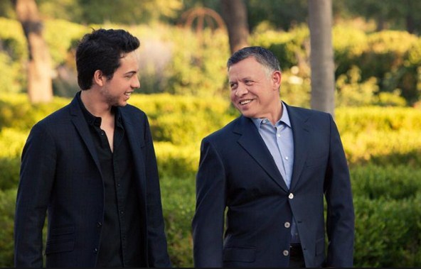 الملك وولي العهد يتلقيان برقيات تهنئة