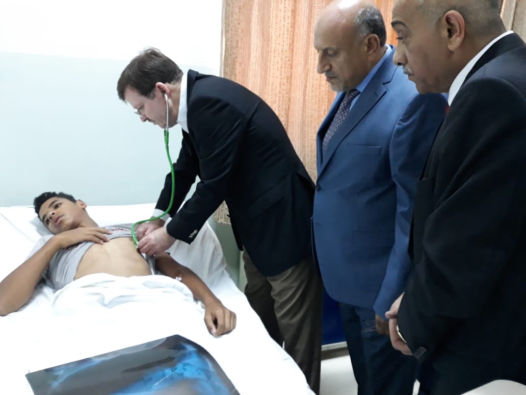 الشياب يتفقد مستشفى الحسين السلط اول