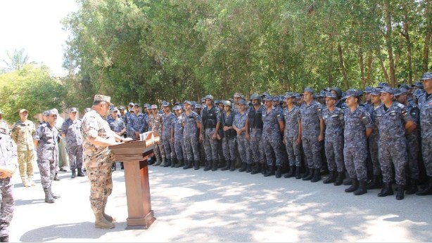 فريحات يشارك القوة البحرية والزوارق الملكية