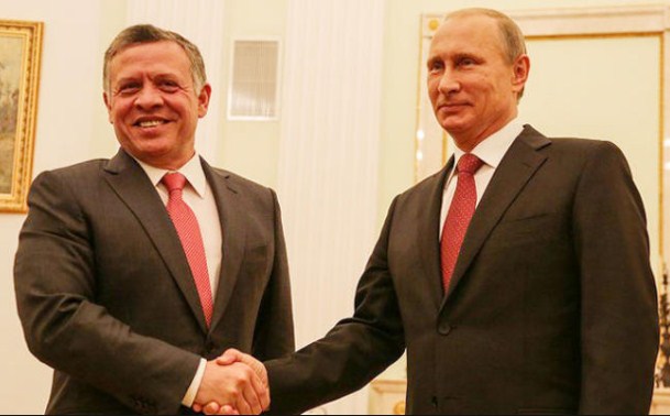 الملك وبوتين يتبادلان التهاني بمناسبة الذكرى