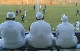 السعوديون يطالبون بتمديد الإجازة الصيفية