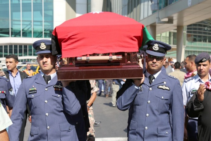 وصول جثمان الشهيد الخوالدة الى عمان