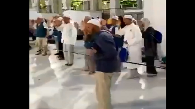 ما سبب مغادرة الحجاج الصينيين الحرم