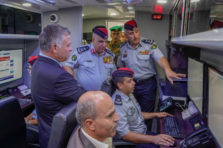 الملك يزور المديرية العامة للدفاع المدني