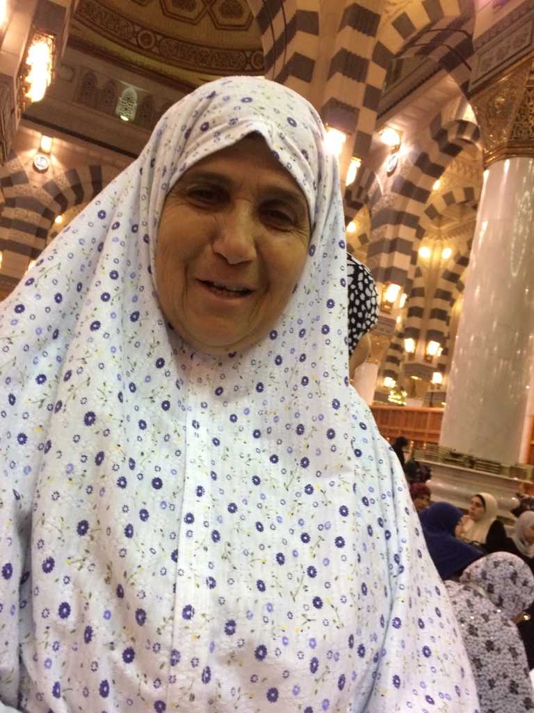 الحاجة حنان خليل ( ام رائد)