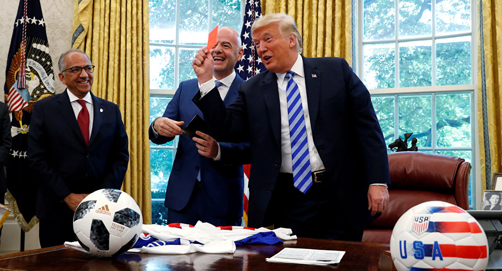 «البطاقة الحمراء».. . بوجه من سيشهرها