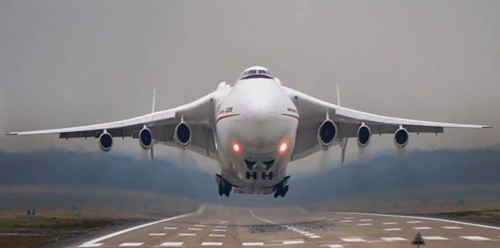 احتراق طائرة ركاب بمطار سوتشي الروسي