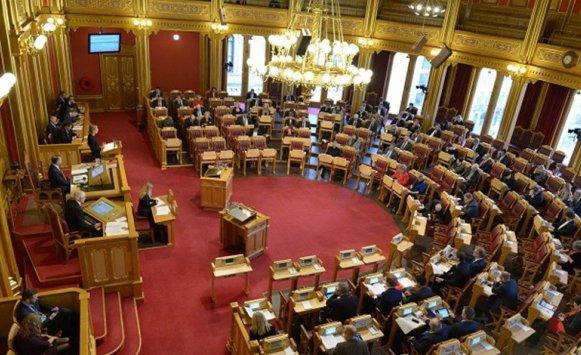 وزير استقال من منصبه ليحقق حلم