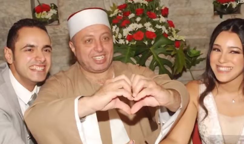 أطرف «مأذون» في مصر : «قوليله