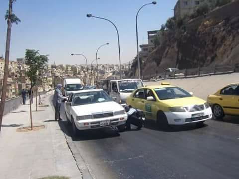 عائشة الرازم: توقف شاب شرطي جميل