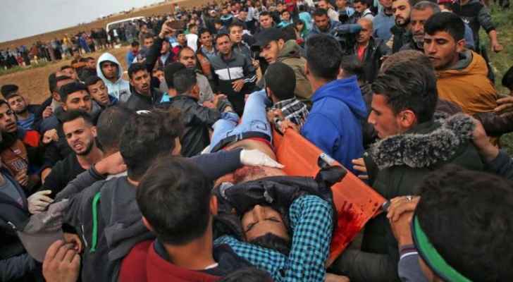 شهيد فلسطيني متأثرا بجراحه بـ’مسيرة العودة‘