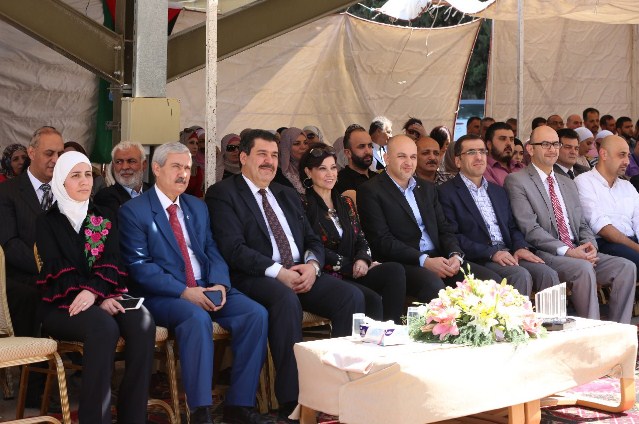 الاتصالات تحتفي بحصولها على جائزة الملك