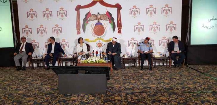 لطوف: على الشباب الابتعاد عن كل