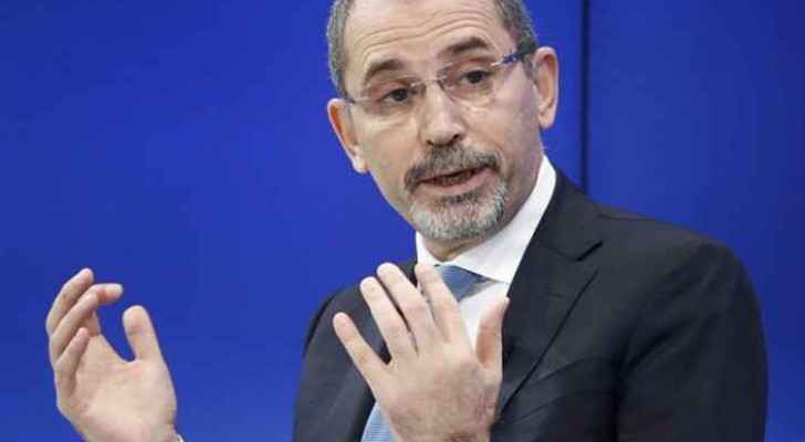 الصفدي يلتقي امين عام منظمة التعاون