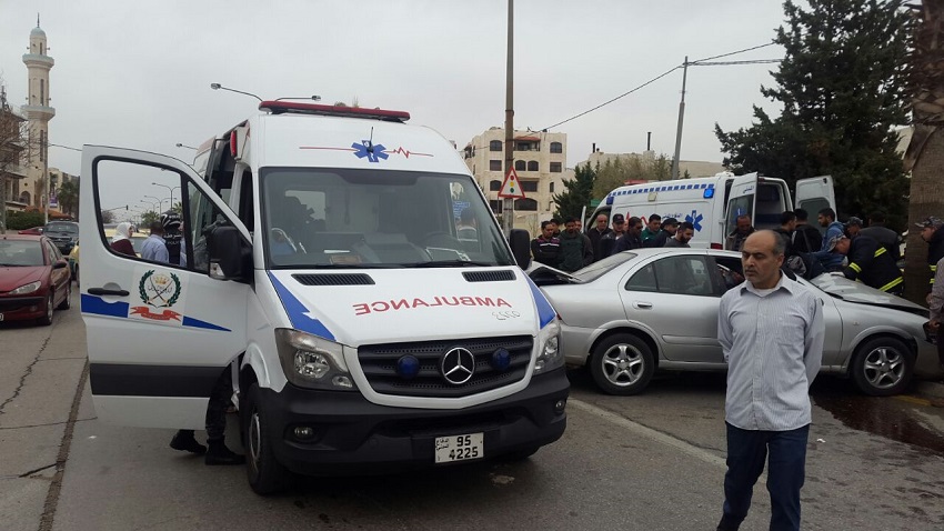 9 اصابات بحادث تصادم بالرمثا