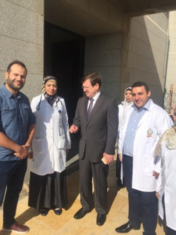 الشياب يزور مركز صحي أم الحسين