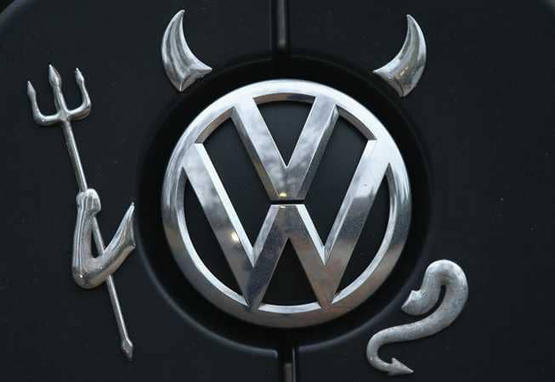 بعد الفضيحة.. 1670 دعوى بالمليارات ضد