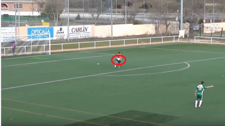 فيديو.. حارس مرمى يمنح فريقه الانتصار