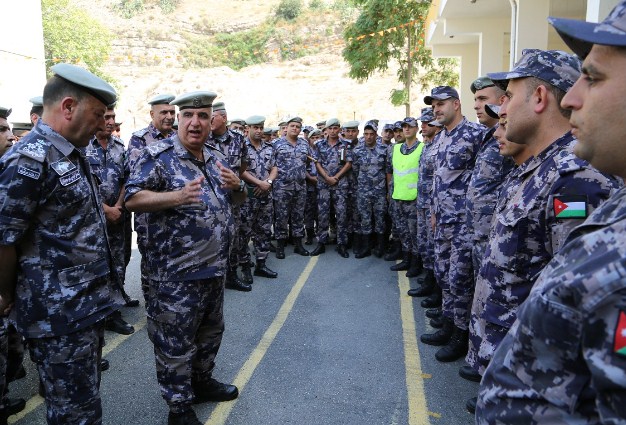 البزايعة يتفقد جاهزية مديرية دفاع مدني
